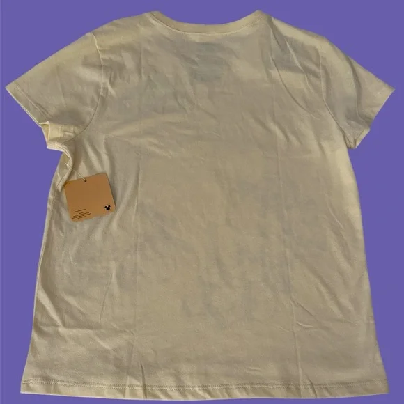 NWT Disney Winnie the Pooh Graphic Tee –  Yellow with Characters Junior Medium - Picture 2 of 9